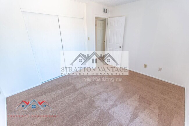 Building Photo - 7911 East Vía de Belleza