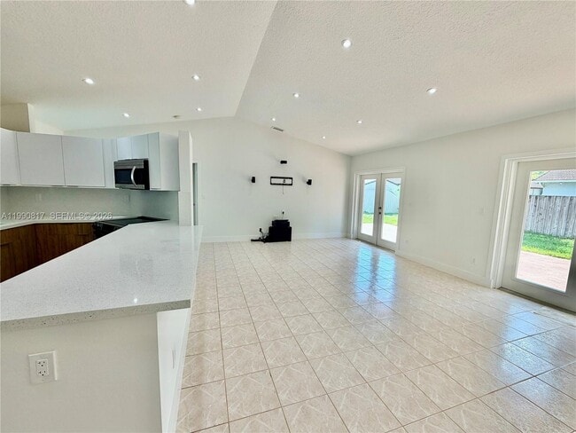 Building Photo - 17322 SW 149th Ct