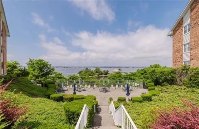 Building Photo - 43 Bullocks Point Ave