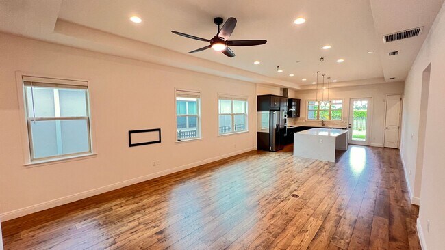 Building Photo - 9708 Bucklow Hill Dr