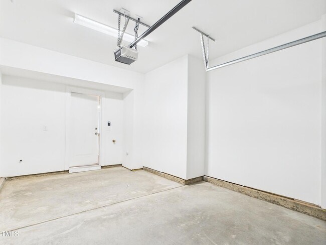 Building Photo - 1251 Shaw View Aly