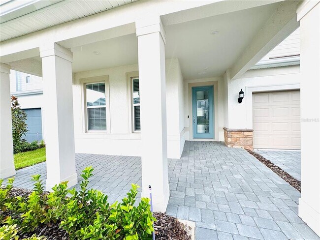 Building Photo - 6618 Willow View Ave