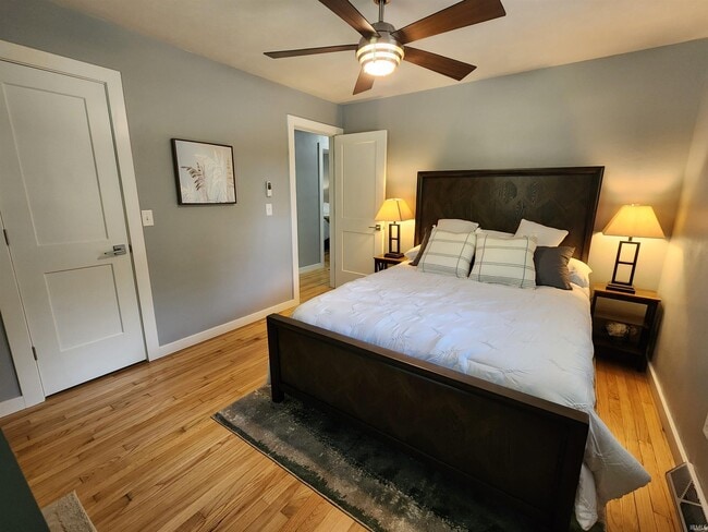 Building Photo - 6600 IN-45