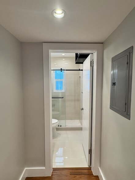 bathroom - 685 SW 19th Rd