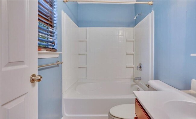 Building Photo - 3 Bed/2 Bath Home in Hamilton Grove at Savannah Quarters