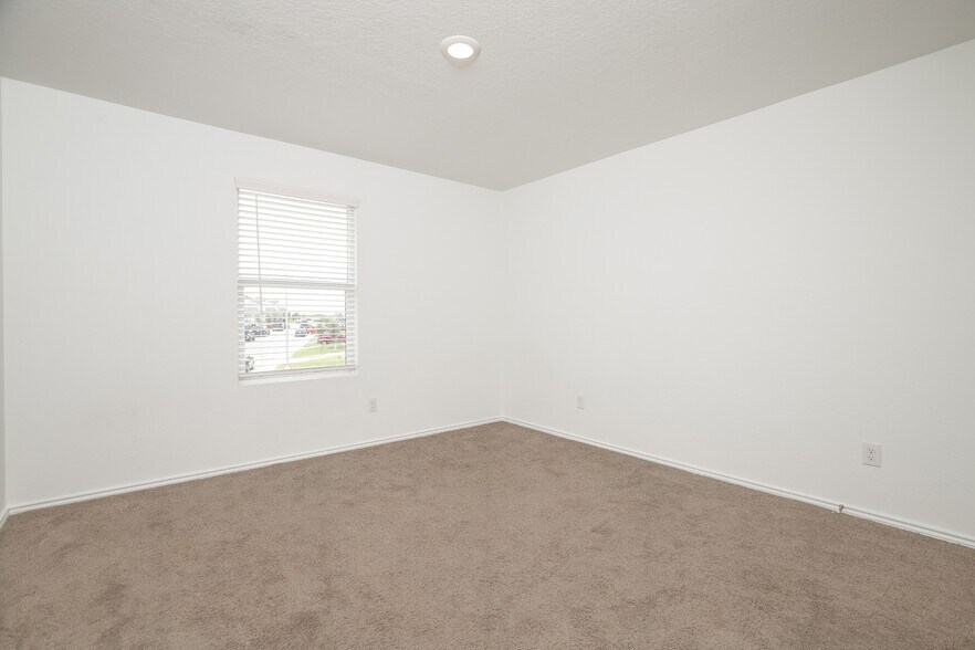 Building Photo - 2919 Ruby Crossing