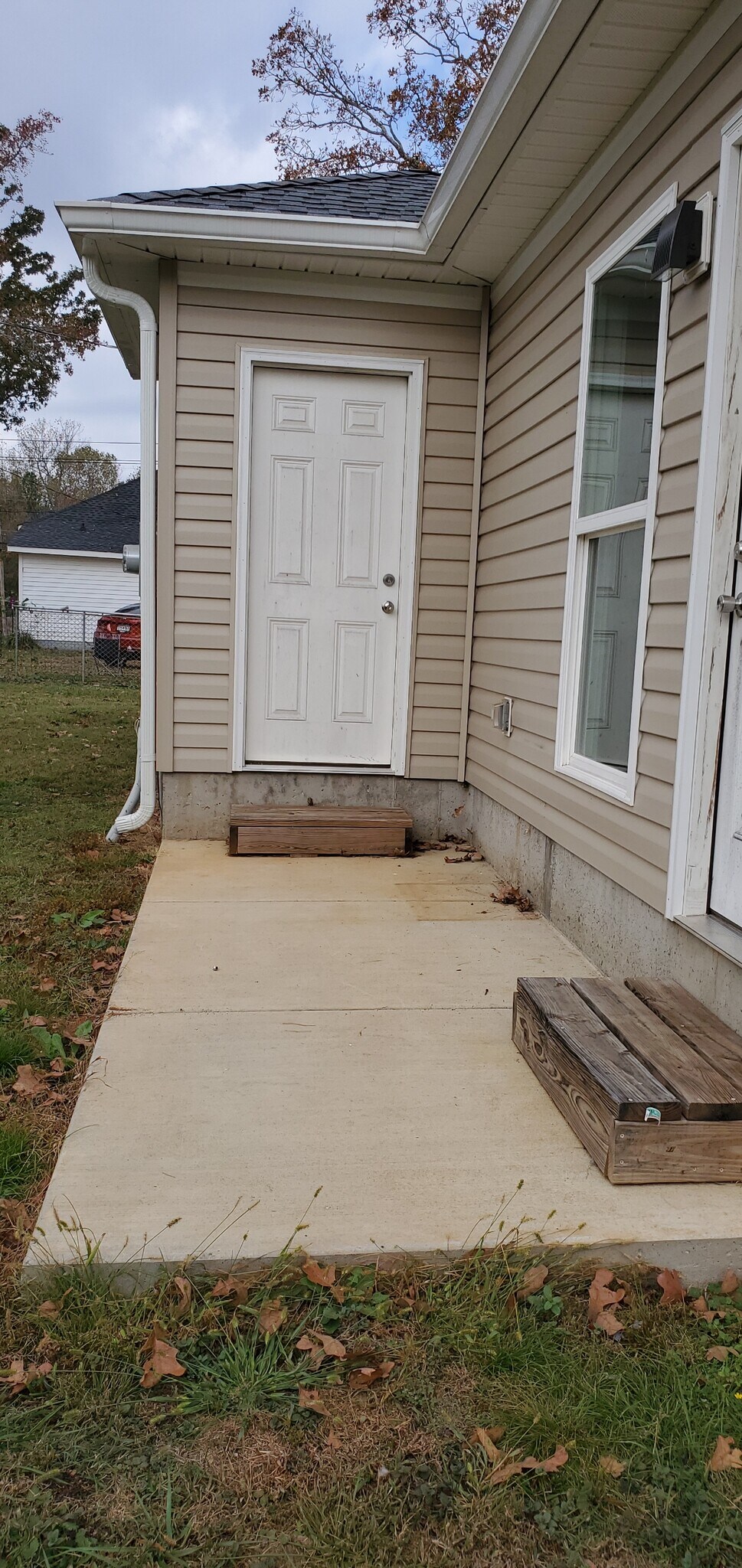 Building Photo - 117 Second St