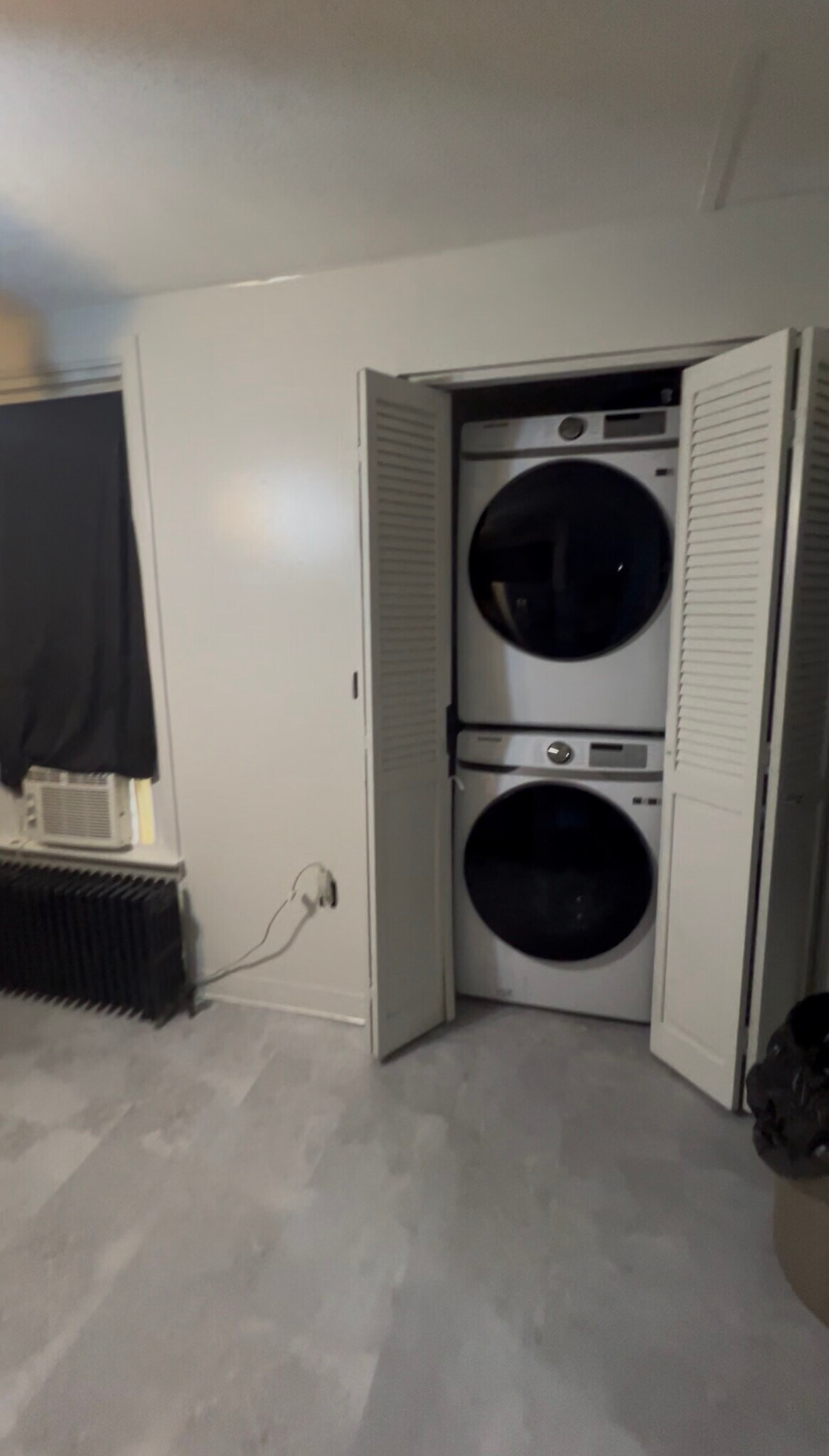 Building Photo - 46 N Main St