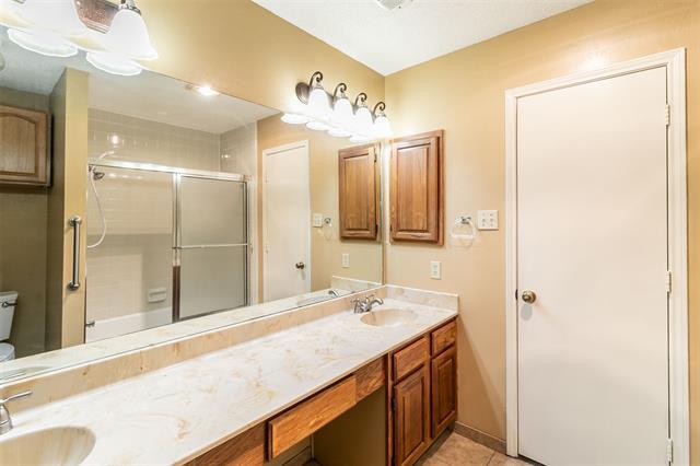 Building Photo - 10000 Bugle Dr