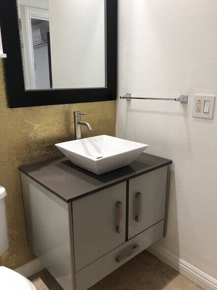 Building Photo - 10655 Coraline Pl