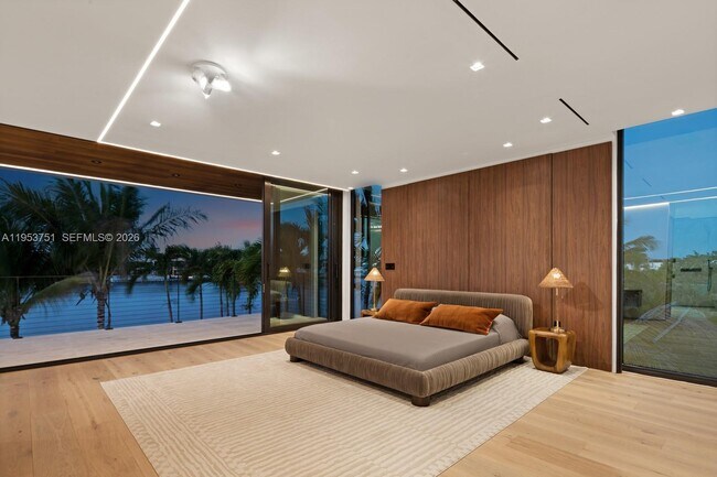 Building Photo - 701 86th St