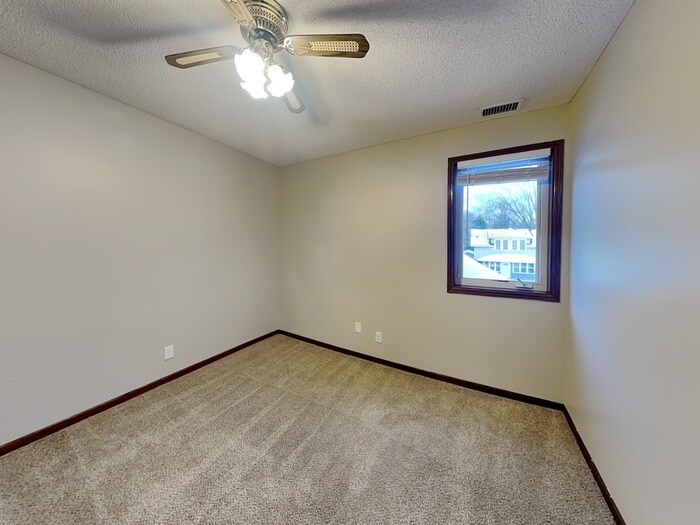 Building Photo - 891 Hazelwood St