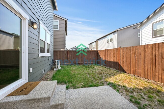 Building Photo - "Charming 3-Bed Home with 2.5 Baths in Picturesque Snohomish – 1720 Sq. Ft. of Comfort Awaits!"