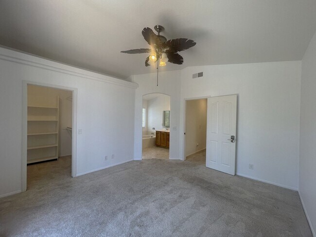 Building Photo - Available Now Palmdale 4 Bedroom + 3 Bathr...