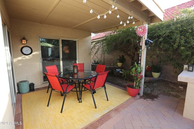 Building Photo - 11271 E Poinsettia Dr