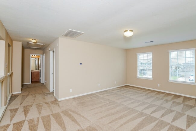 Building Photo - 3 Garden Ridge Ct