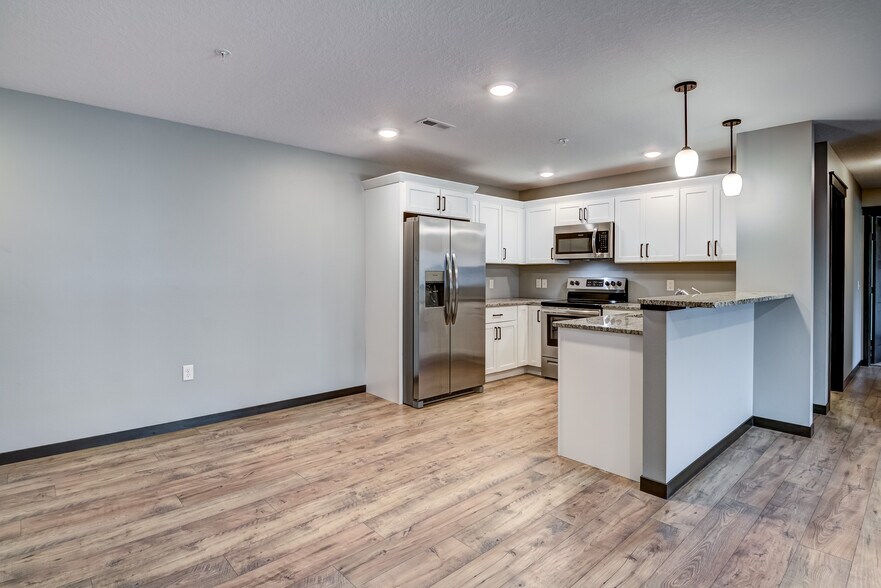 Building Photo - 102 Ridge Rd