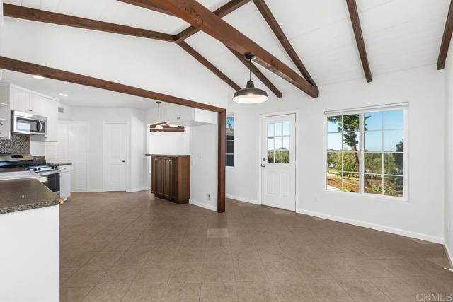 Building Photo - 835 Barsby St