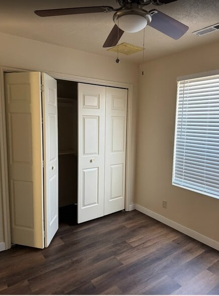 Building Photo - 1075 N 1400 W