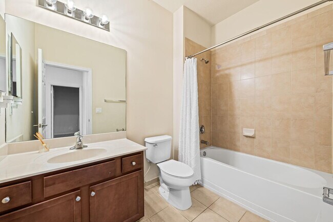 Building Photo - 4750 Monarch Way