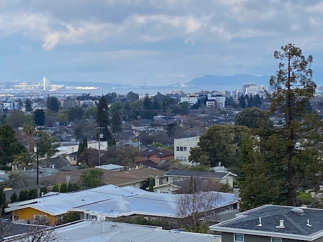 Close up of Bay Bridge and SF - 5340 Broadway Ter