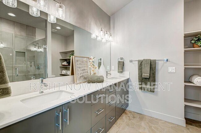 Building Photo - 2106 N 35th St