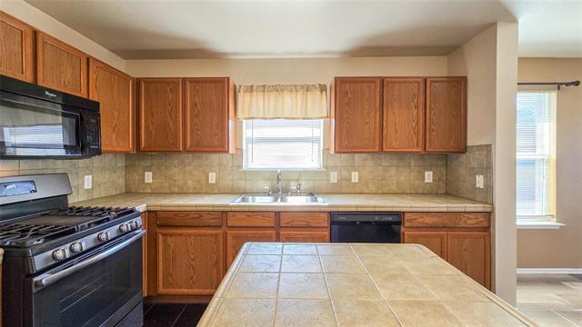 Building Photo - 12453 Peak Cir