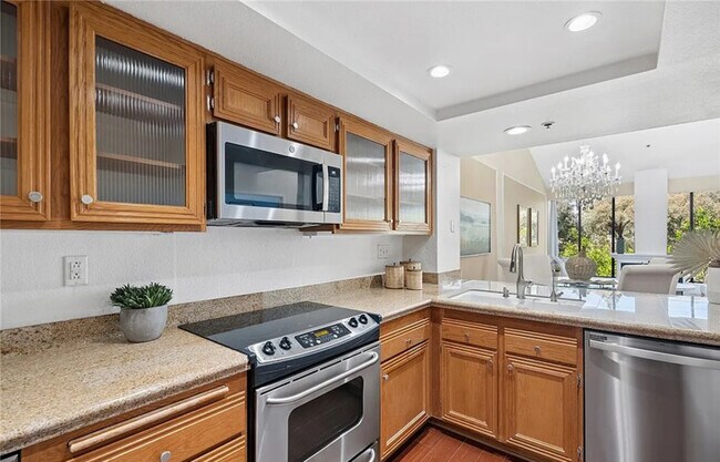 Building Photo - 230 Lille Ln