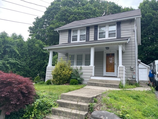 Primary Photo - 10 Olmstead Pl