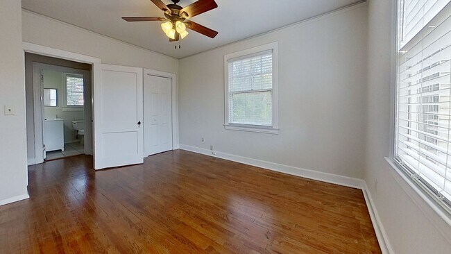 Building Photo - Flagler Avenue 1651-1653