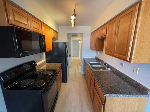 Building Photo - 15252 E Hampden Cir