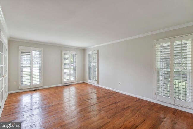 Building Photo - 13920 Wagon Way