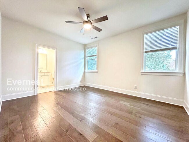 Building Photo - 2517 Canopy Ct