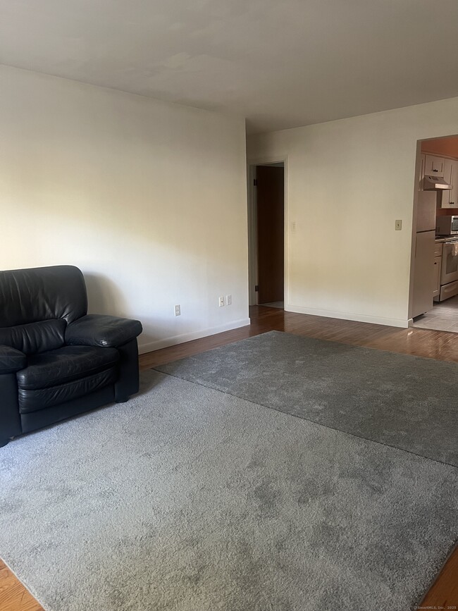 Building Photo - 56 Wakelee Ave