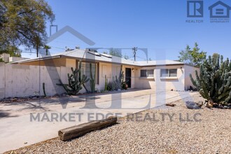 Building Photo - 3Bed/2Bath House at 19th Ave/Camelback! Move-In Ready on 06/11/2026! -- NO HOA! CORNER LOT!