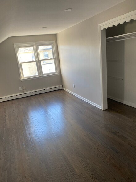 Building Photo - 723 Bordentown Ave