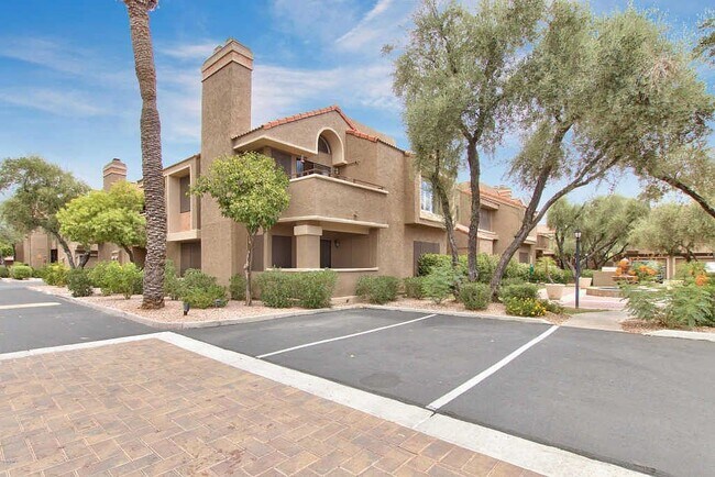 Building Photo - 5122 E Shea Blvd