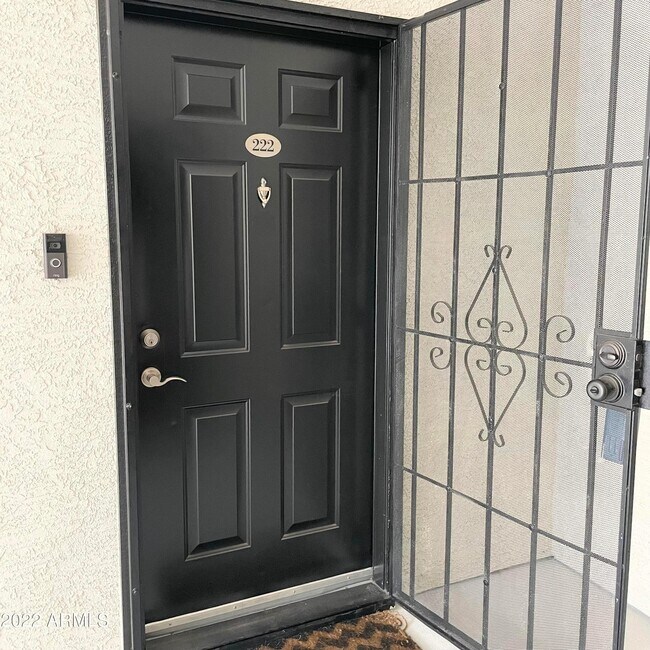 Building Photo - 3302 N 7th St