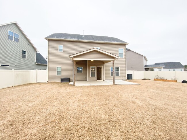 Building Photo - 3-story Stunner in Chandler Ridge, Clayton!!