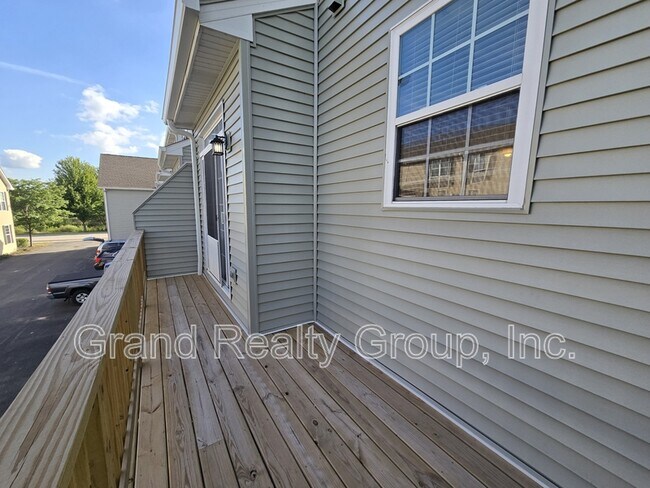 Building Photo - 1522 W Turtle Creek Ln