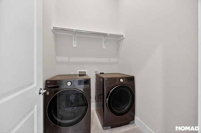 Building Photo - 1780 Dartmoor Dr