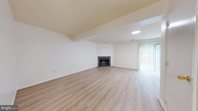 Building Photo - 4477 Holly Ave