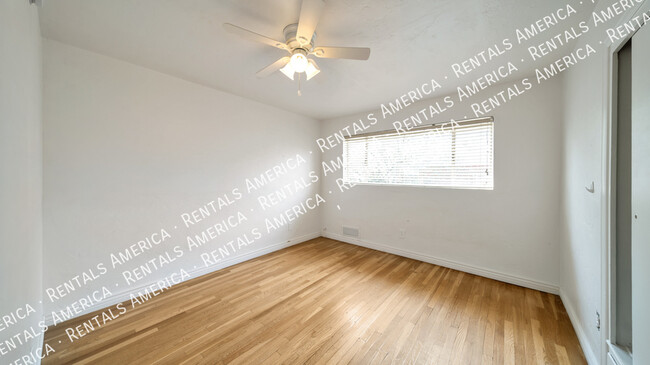 Building Photo - 2212 E La Mirada St