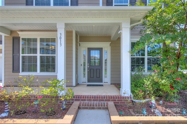 Building Photo - 3013 Hamilton Mill Dr