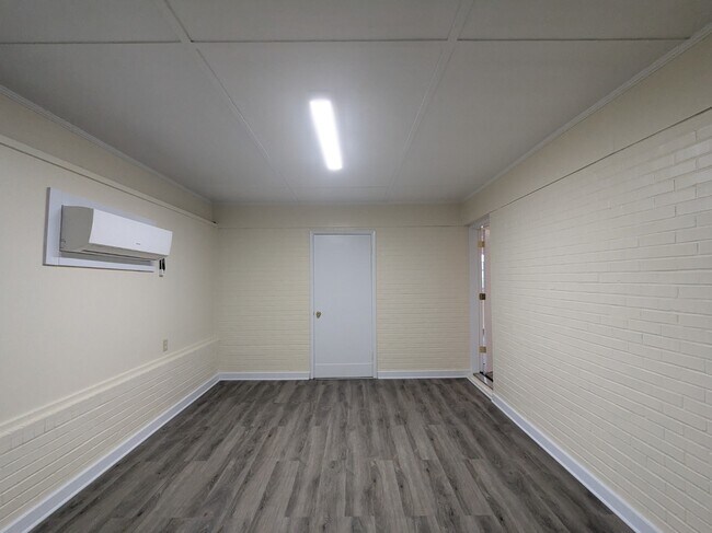 Building Photo - 68 Womack Ave