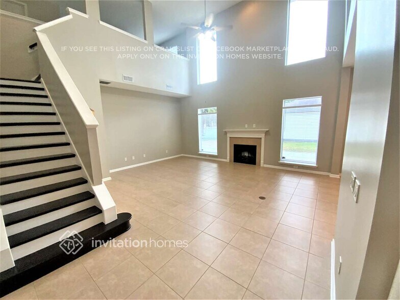 Building Photo - 340 Brier Rose Ln