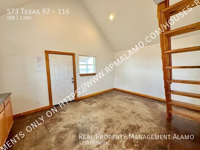 Building Photo - 573 TX-97