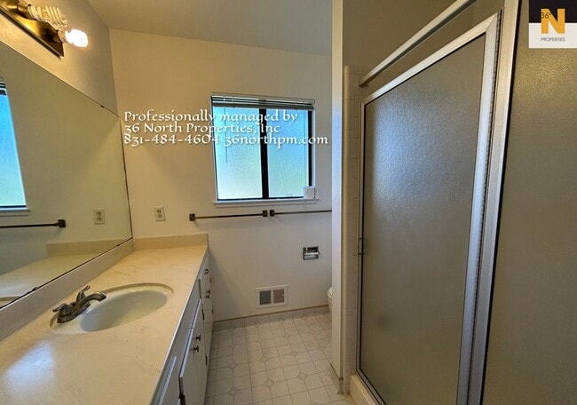 Building Photo - 27 San Felipe Ct