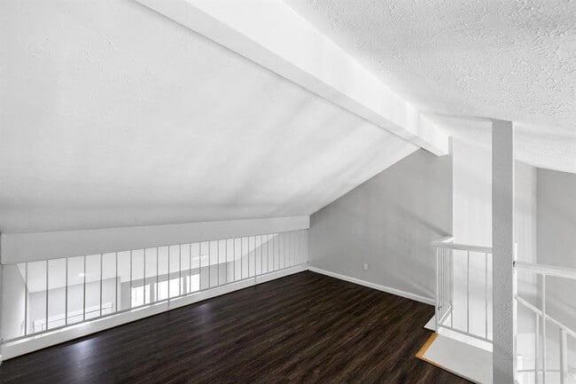 Building Photo - 22627 Braken Manor Ln