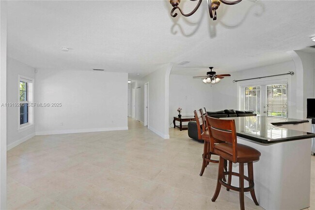 Building Photo - 15440 SW 102nd Pl